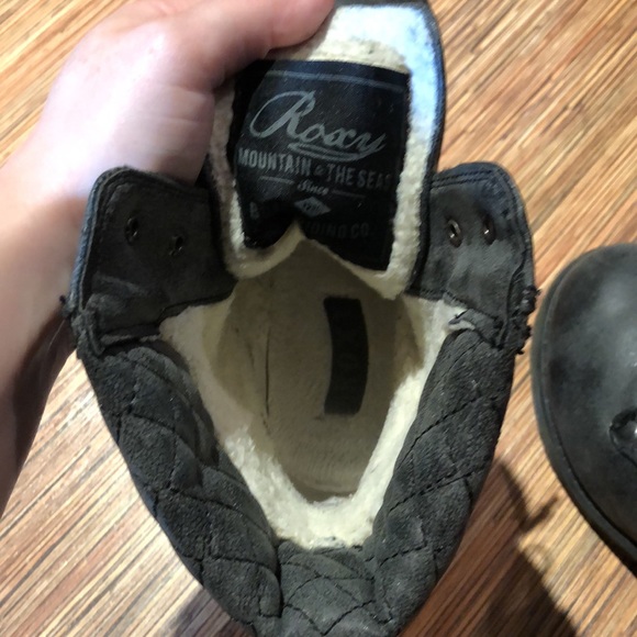 Roxy Boots - Picture 5 of 5